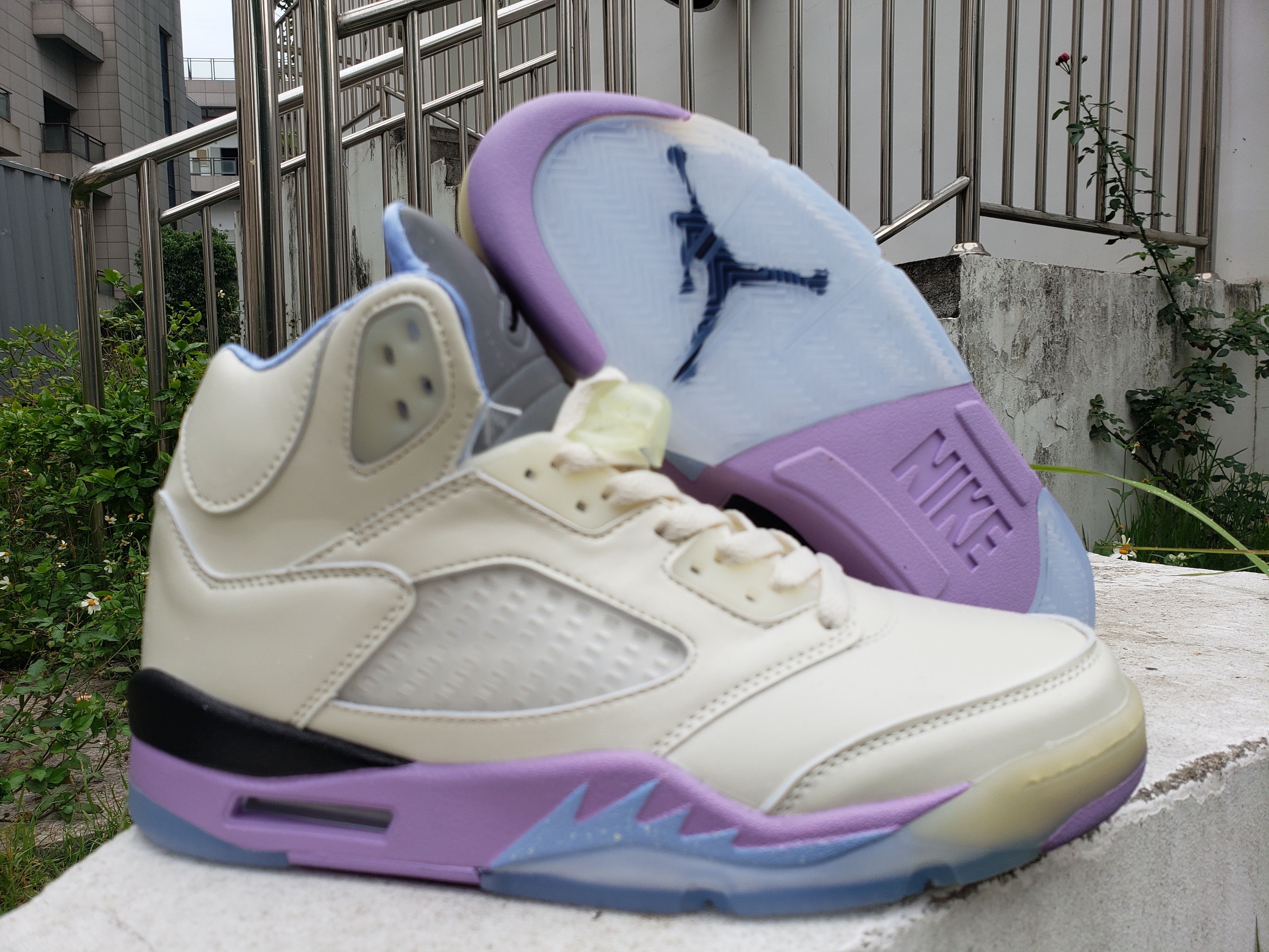 New 2022 Air Jordan 5 Beign Purple Black Shoes